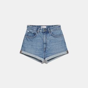 Zara ‘90s Rolled Up Shorts in Blue (Size 10)